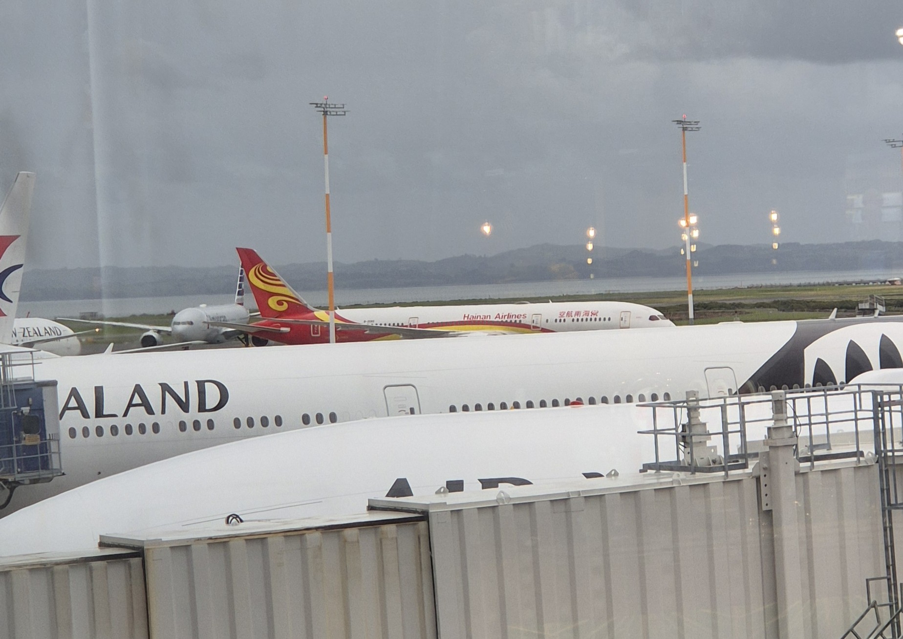 The broken down Hainan jet